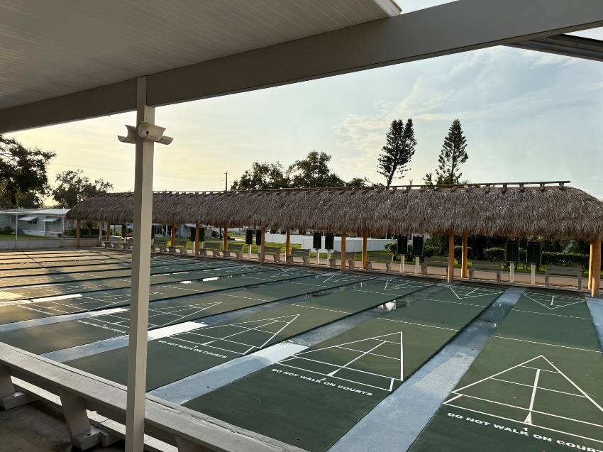 35 Kingsport Ave a Palmetto, FL Mobile or Manufactured Home for Sale